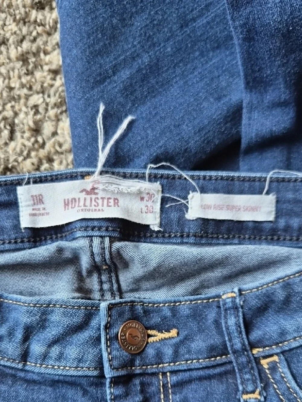 Hollister Low Rise Super Skinny Distressed Jeans Size 11R 30x30